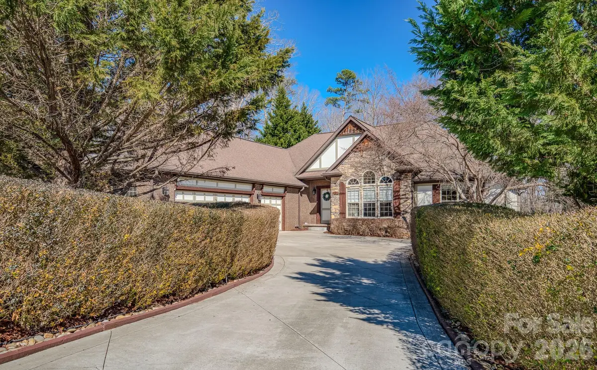 3975 Plantation Drive, Morganton, NC 28655 - #1