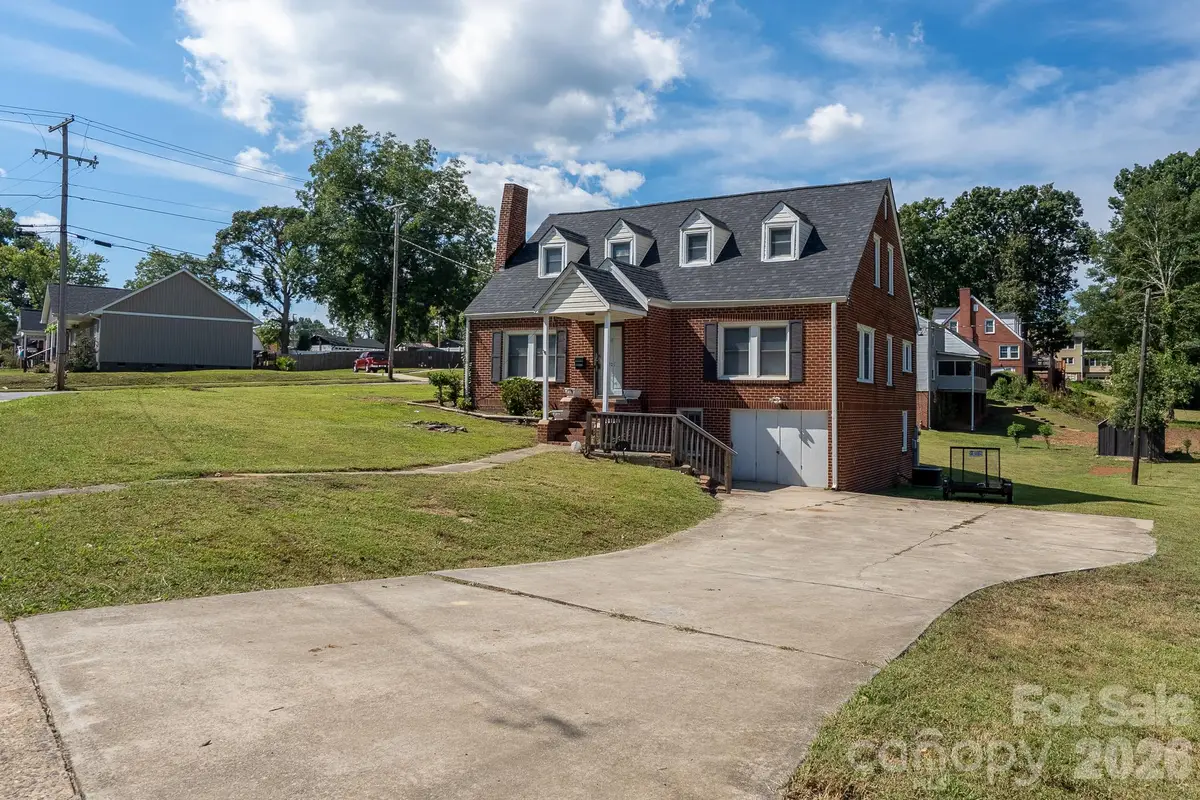 201 Cleveland Avenue, Kings Mountain, NC 28086 - #1