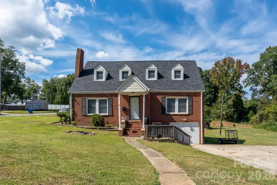 201 Cleveland Avenue, Kings Mountain, NC 28086 - #2