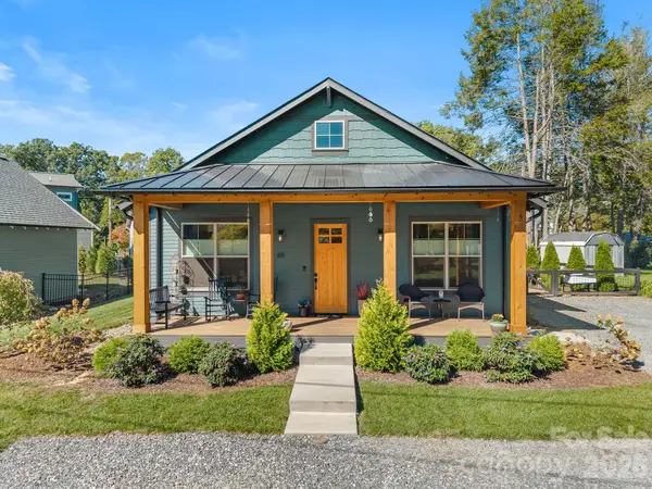 65 White Oak Lane, Brevard, NC 28712