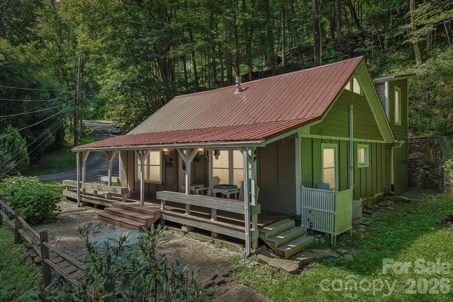 16 Wits End Way, Waynesville, NC 28785 - #3