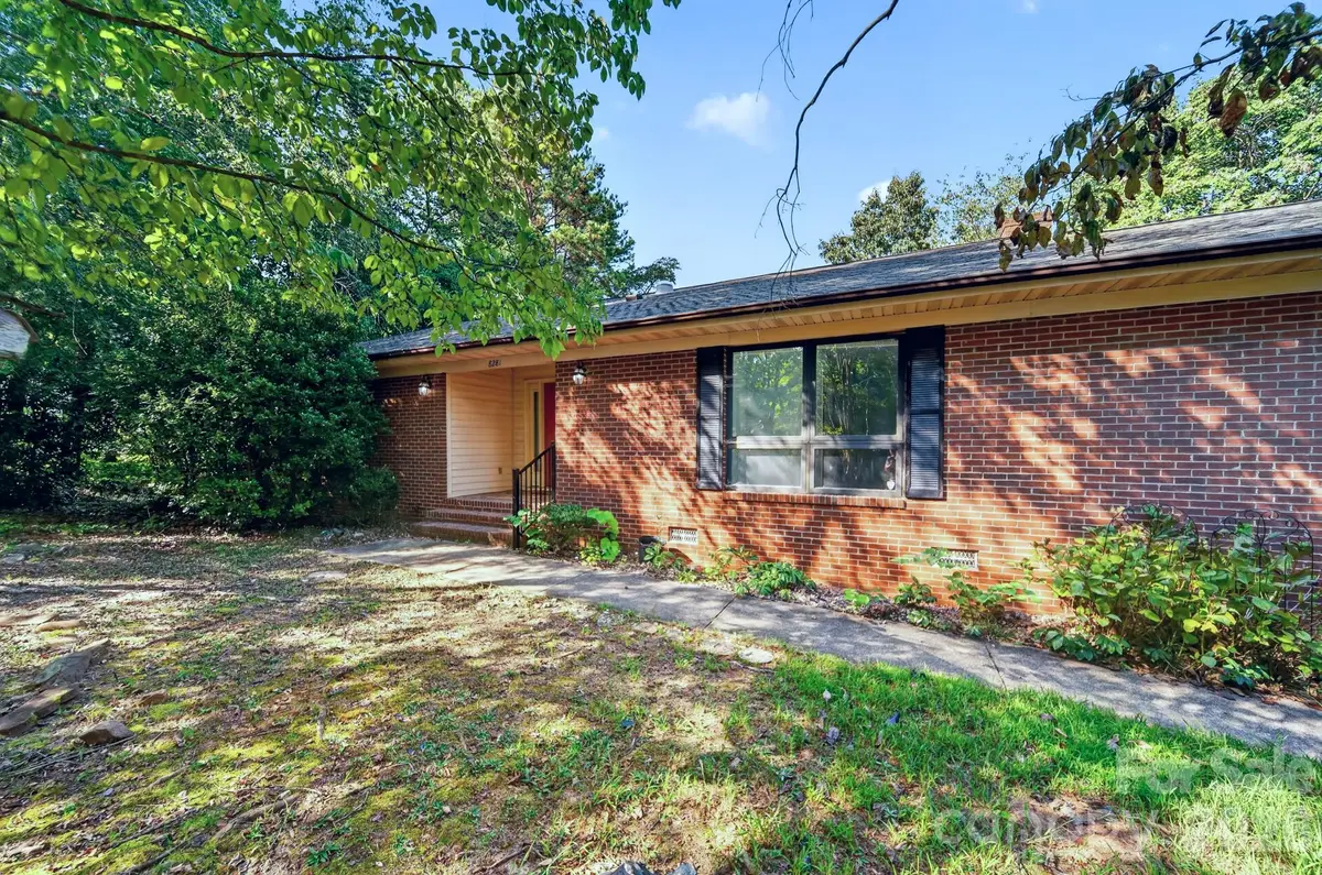 8281 Fairfield Forest Road, Denver, NC 28037 - #1