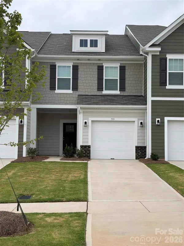 759 Kitfox Drive Nw, Concord, NC 28027