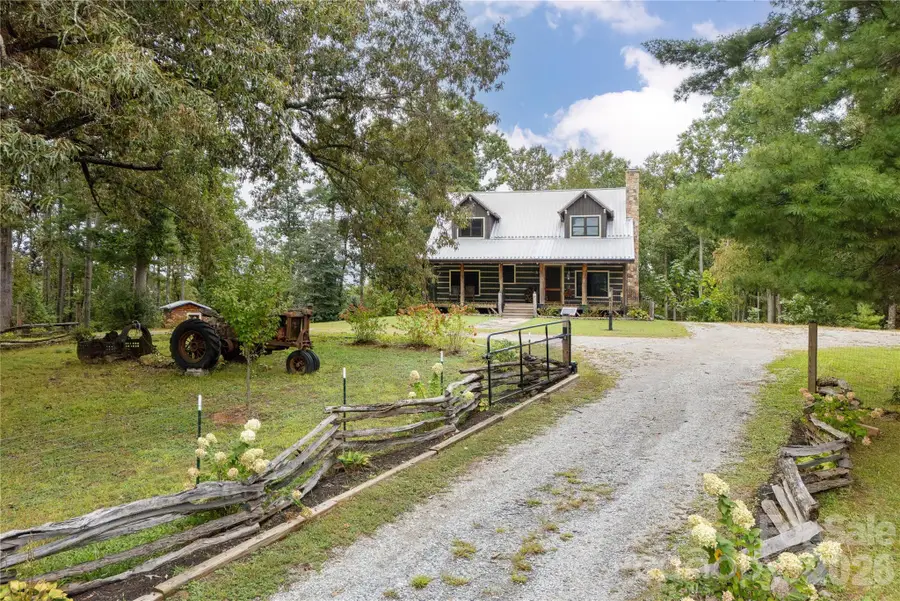 10 Black Bear Valley Drive, Hendersonville, NC 28792 - #2