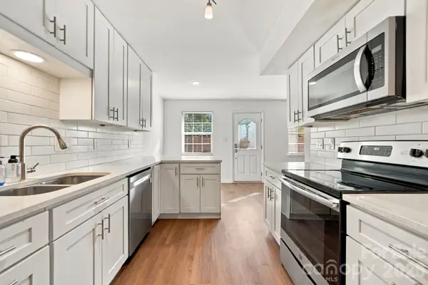 11023 Hunter Trail Lane, Charlotte, NC 28226