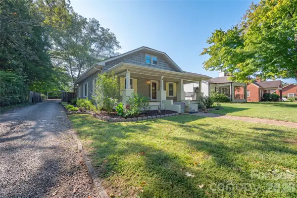 826 Davie Avenue, Statesville, NC 28677