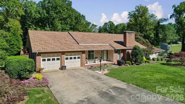 306 Starmount Drive, Statesville, NC 28677