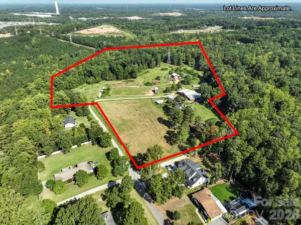 11125 Forest Lake Lane, Huntersville, NC 28078