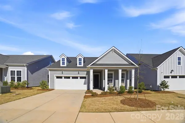 7104 Wayfarer Drive, Charlotte, NC 28269