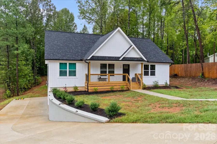 110 S Yadkin River Road, Statesville, NC 28625 - #2