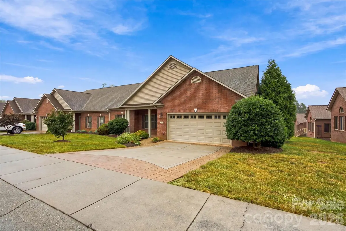 808 3rd Street Ne, Conover, NC 28613 - #1