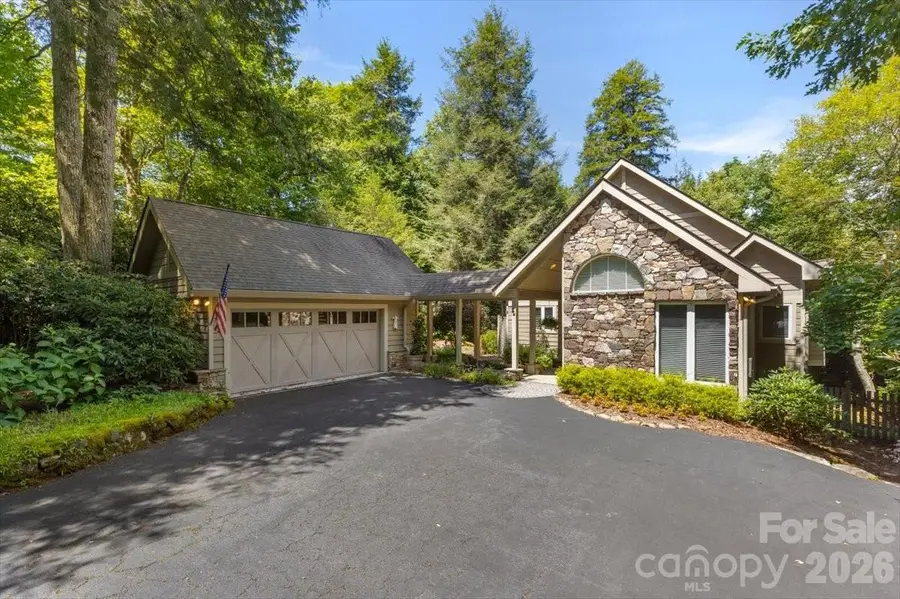 21 Crescent Trail, Highlands, NC 28741 - #2