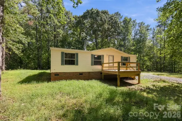 1325 Smith Woods Lane, Hickory Grove, SC 29717