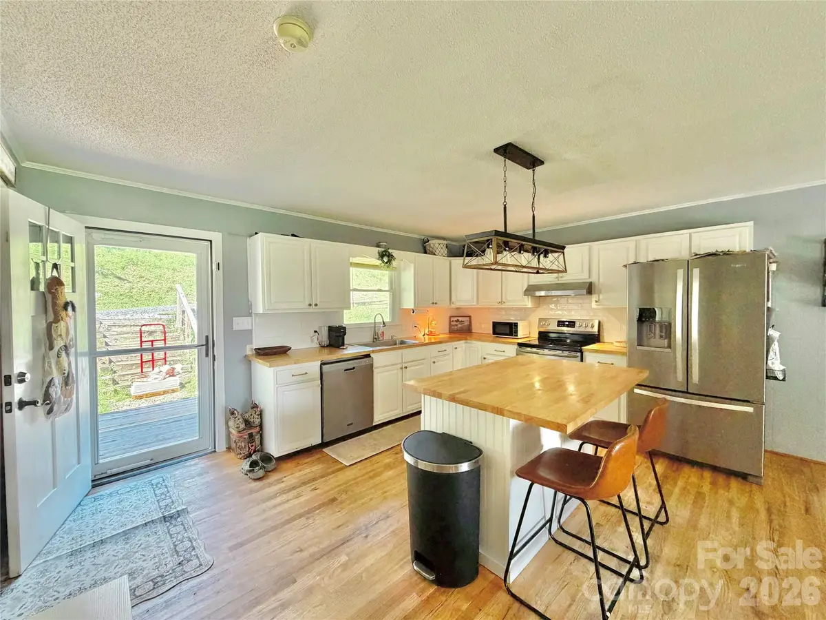 390 Hickory Hill Drive, Spruce Pine, NC 28777 - #1