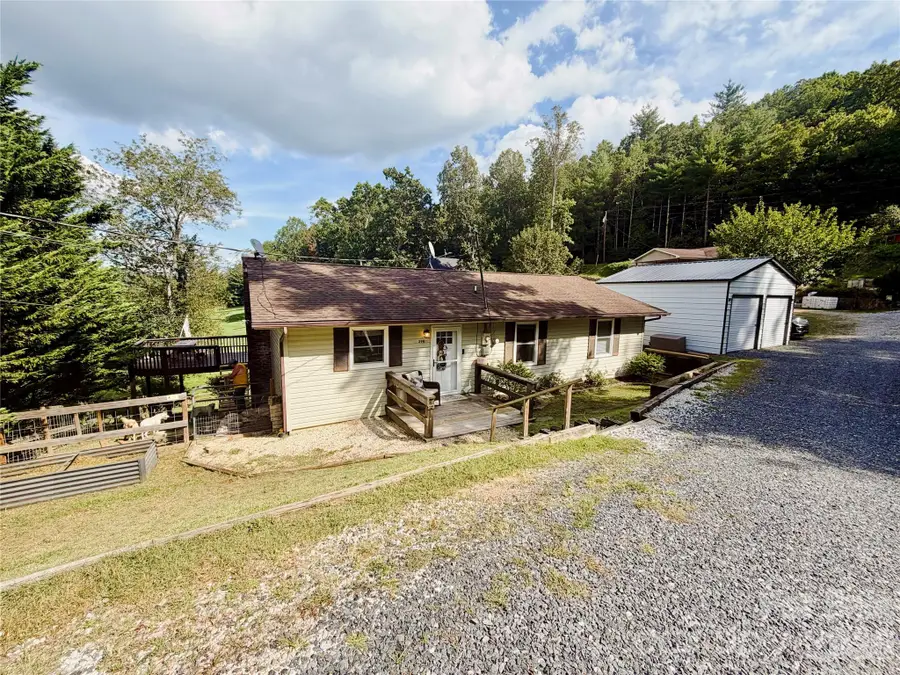 390 Hickory Hill Drive, Spruce Pine, NC 28777 - #2