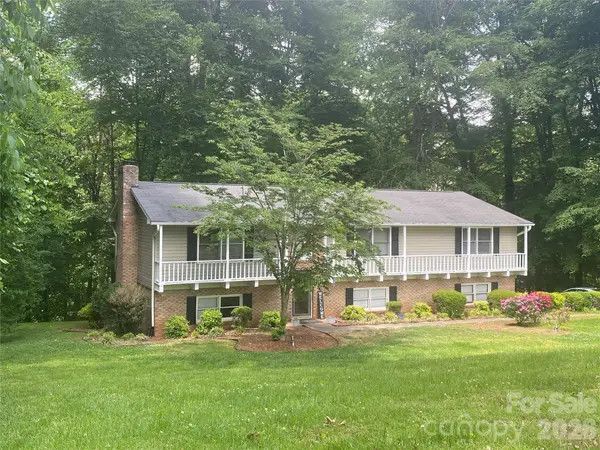 112 Cherokee Drive, Lexington, NC 27295