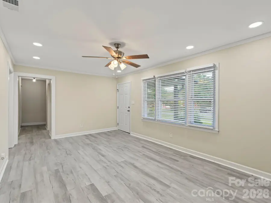 512 Villa Street, Kannapolis, NC 28083 - #2