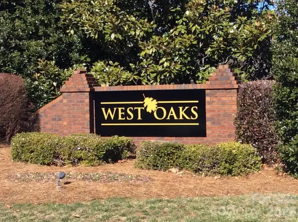 5438 S Oakmont Street, Kannapolis, NC 28081