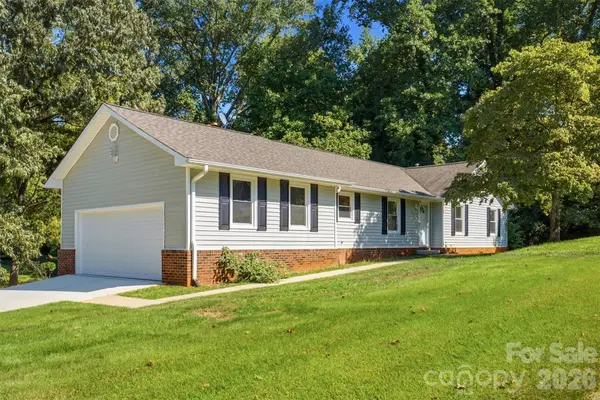 424 Holland Drive, Statesville, NC 28677