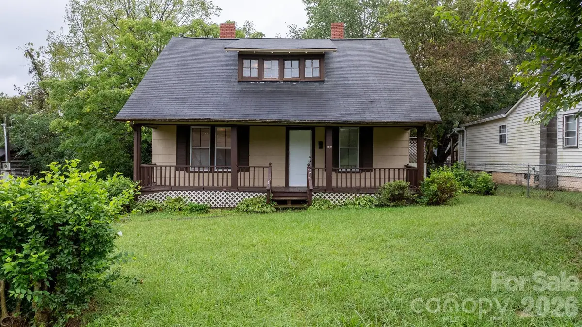 1847 2nd Avenue Sw, Hickory, NC 28602 - #1