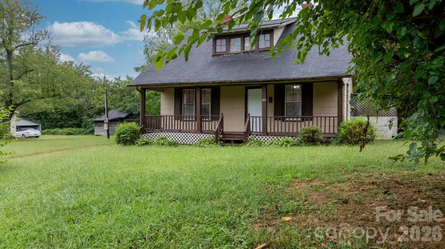1847 2nd Avenue Sw, Hickory, NC 28602 - #3