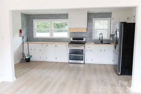 1527 Kingston Drive, Kannapolis, NC 28083