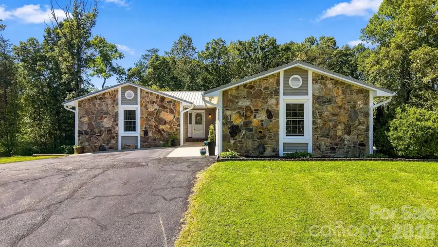 2094 South Fork Drive, Morganton, NC 28655 - #2