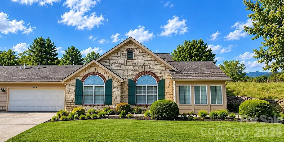 76 Mountain Meadow Circle, Weaverville, NC 28787 - #1