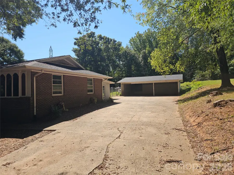 2782 West View Street, Hickory, NC 28601 - #2