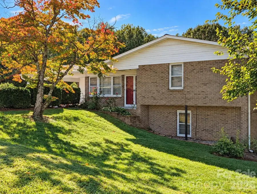 106 Valley View Street, Morganton, NC 28655 - #2