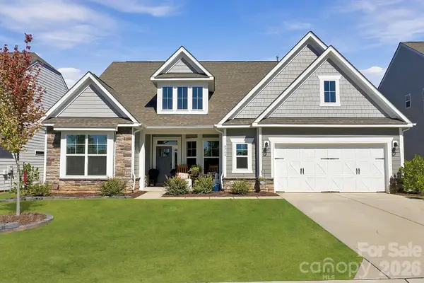 8744 Acadia Parkway, Sherrills Ford, NC 28673