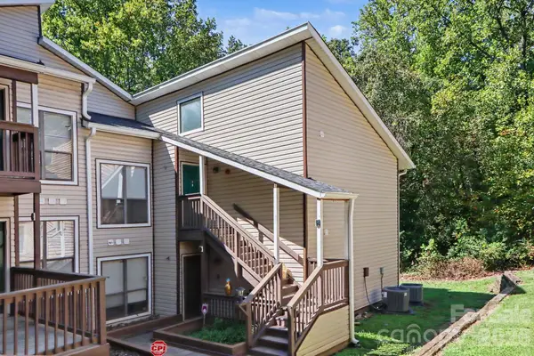 4401 Sharon Chase Drive #H, Charlotte, NC 28215
