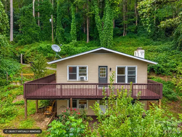 697 Courtney Drive, Hendersonville, NC 28792