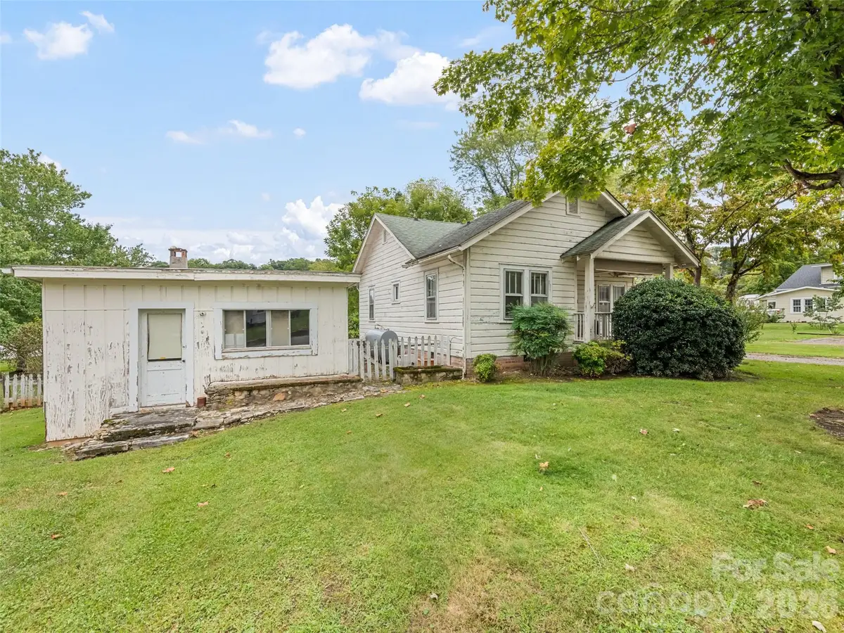102 W Marshall Street, Waynesville, NC 28786 - #1