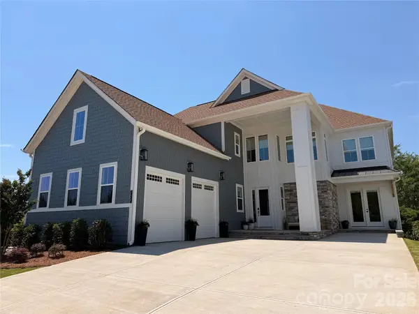 7455 Paddle Lane #057, Sherrills Ford, NC 28673