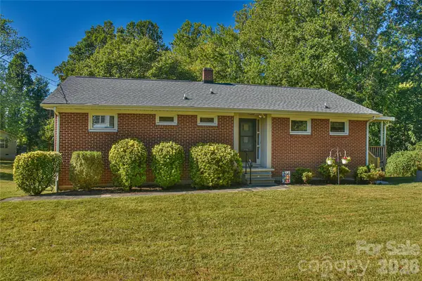 505 Monte Vista Road #B, Candler, NC 28715