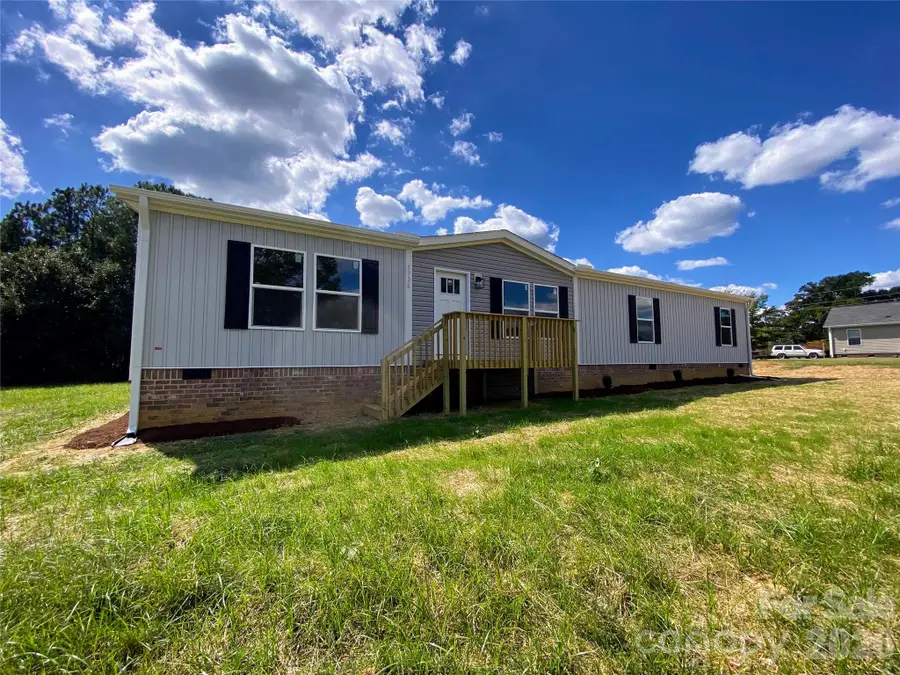 5726 Landon Place, Heath Springs, SC 29058 - #3