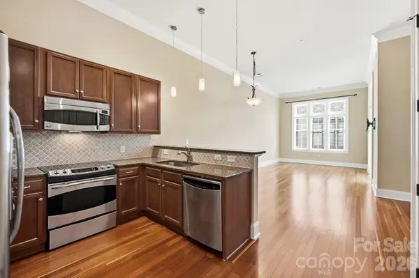 2810 Selwyn Avenue #428, Charlotte, NC 28209