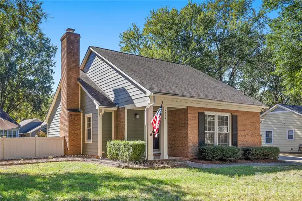 2434 Dryden Lane, Charlotte, NC 28210