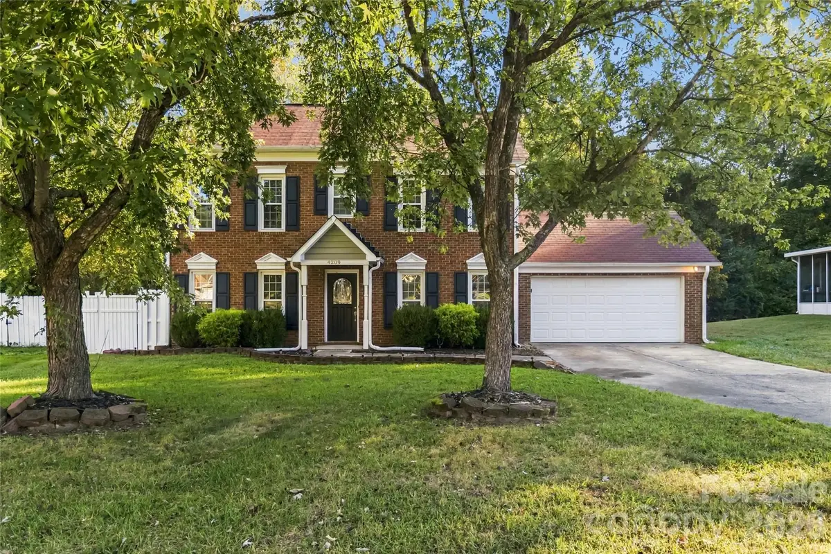 4209 Hounds Run Drive, Matthews, NC 28105 - #1