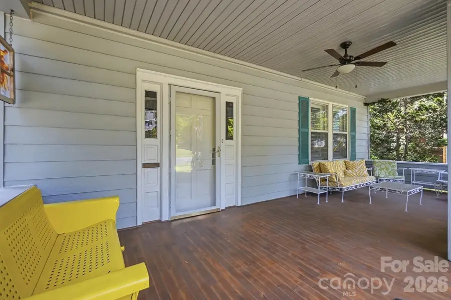 415 W 5th Avenue, Gastonia, NC 28052 - #2