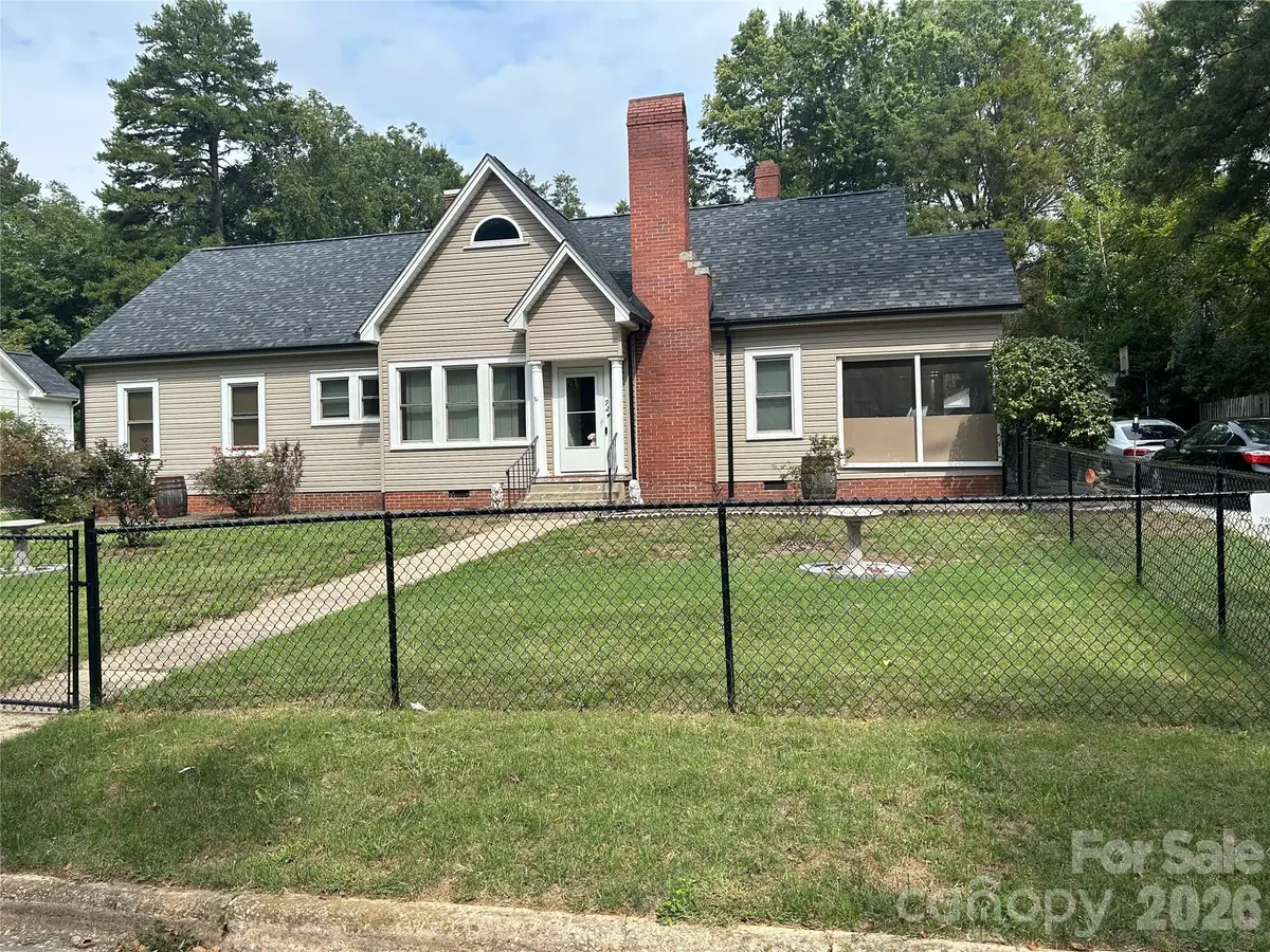 924 Maple Avenue, Salisbury, NC 28144 - #1