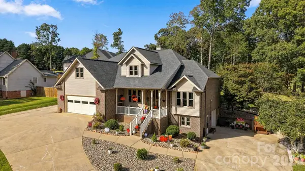 3645 Wandering Lane Ne, Hickory, NC 28601