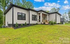 2004 Plain Field Drive, Bessemer City, NC 28016