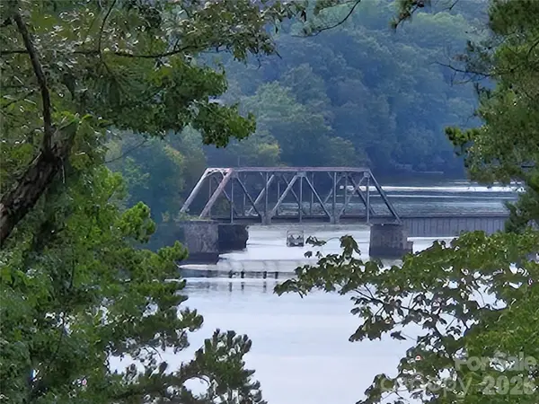 150 Kingfisher Court #30, Badin Lake, NC 28127