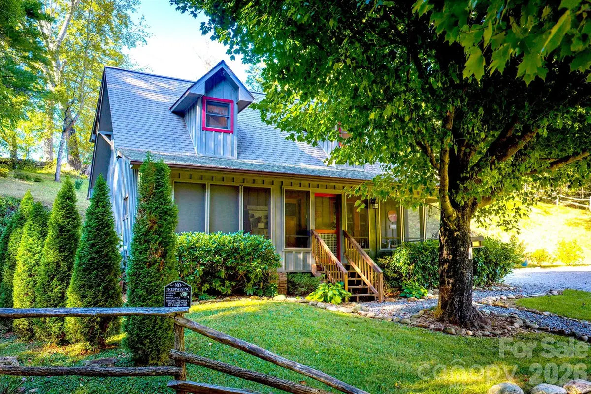 28 Froggy Bottom Trail, Canton, NC 28716 - #1