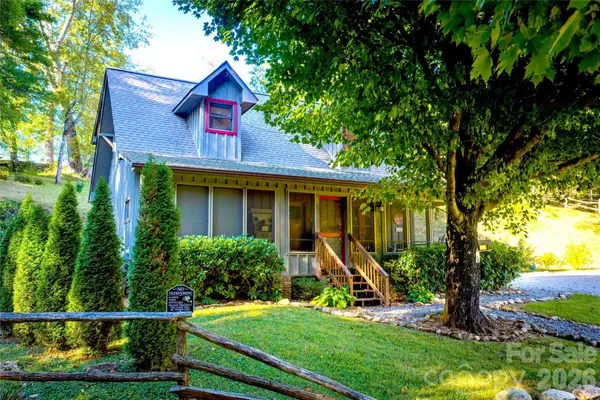 28 Froggy Bottom Trail, Canton, NC 28716