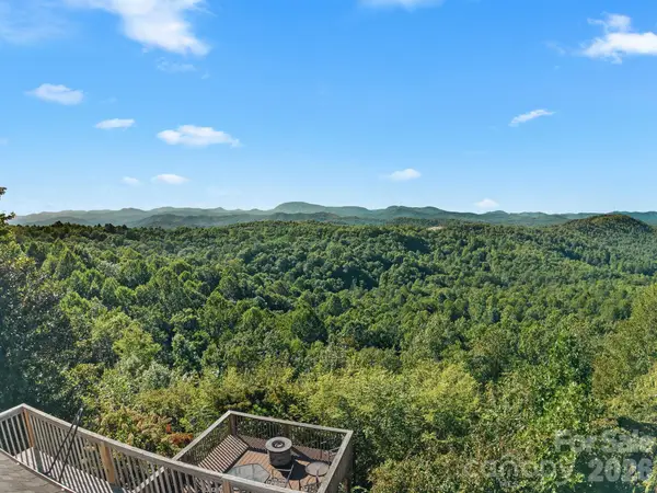 70 Moor Lane, Brevard, NC 28712
