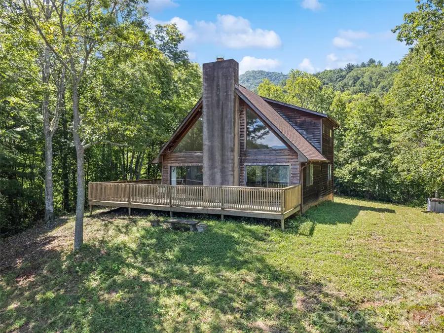 10435 White Oak Road, Waynesville, NC 28785 - #2