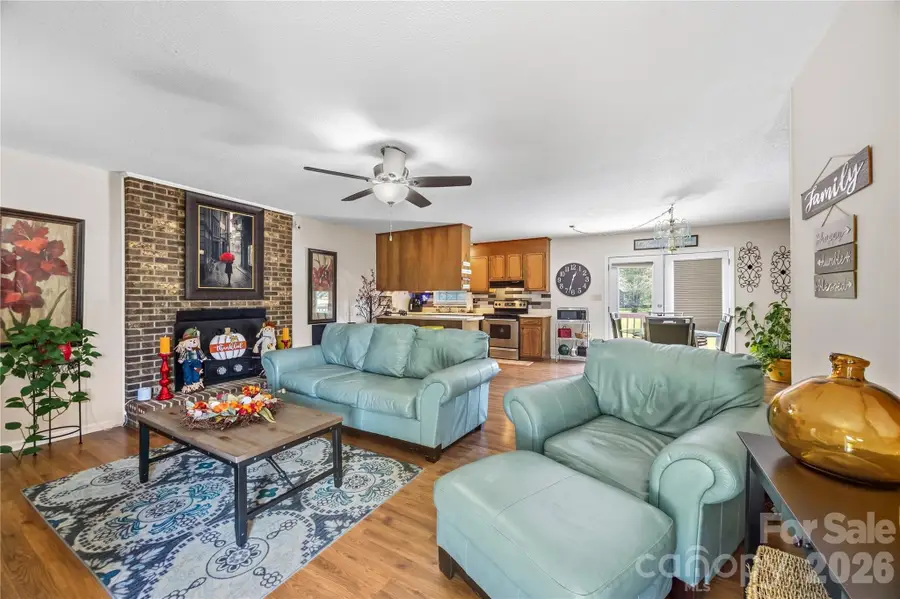 305 W Timberland Drive, Grover, NC 28073 - #2